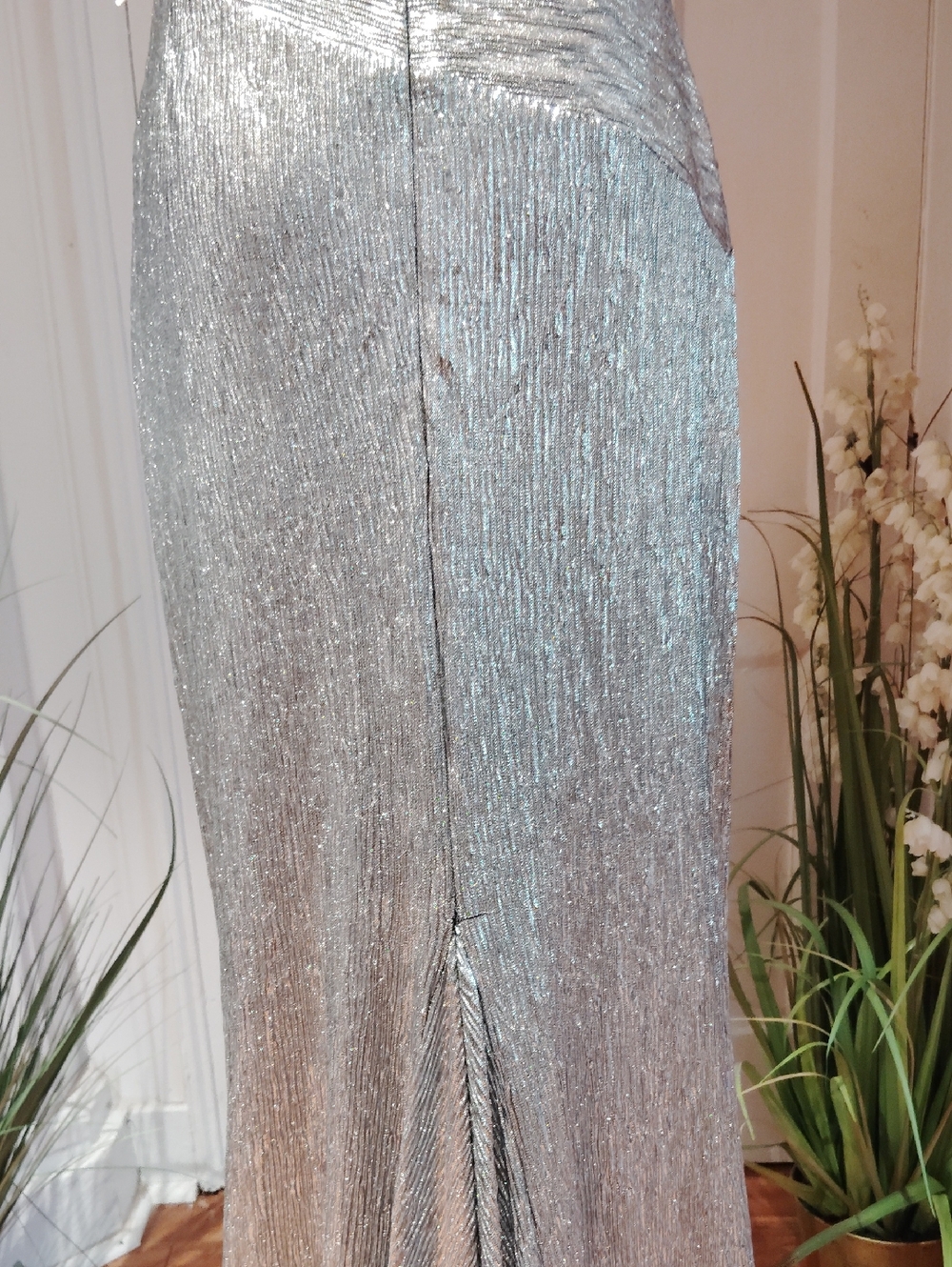 Rene Ruiz Metallic Strapless Gown - Picture 11 of 14